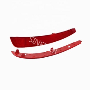 SINEIVER Reflector de parachoques trasero de alta calidad OEM 5E5945105A 5E5 945 105 A para Skoda Octavia A8 Car 2010-2013 - Product Image 1