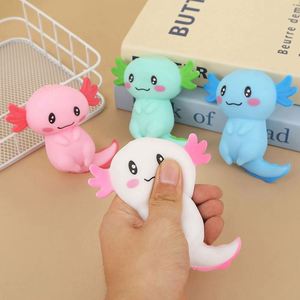 Jouet anti-stress créatif en caoutchouc, adorable salamandre, cadeau pour enfants, à presser à la main, rebond lent, petit jouet Axolotls - Product Image 3
