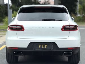 Certificado 2017 para Macan 2.0L Turbo, SUV con Transmisión DCT de 7 Velocidades, 370 Nm de Torque, Sistema PTM AWD, Interior de Cuero R18 Claro - Product Image 2