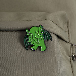 Broches de Esmalte de la Mitología de Cthulhu, Broche de Solapa con Tentáculos de Pulpo y Alas de Murciélago, Ficción de Fantasía, Venta al por Mayor - Product Image 3