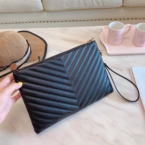 Pochette de luxe en cuir haut de gamme pour femme, sac à bandoulière pour usage quotidien et professionnel, accessoire pour soirée romantique, porte-cartes durable - Product Image 1
