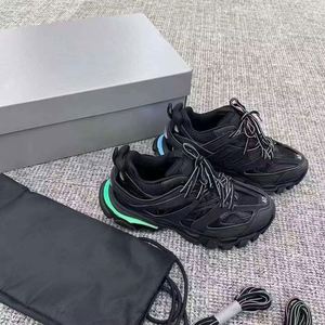 Sneakers rétro de luxe originales, respirantes et légères, chaussures de créateur pour les tendances de la mode estivale, Dropshipping Track 3.0 Renommées - Product Image 3