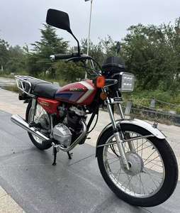 Honda CG125 Raffreddato ad Aria 125cc Monocilindrico PGM FI, Maneggevolezza Agile, Alta Stabilità, Moto da Strada per Uso Quotidiano - Product Image 6