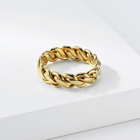 Bague tressée torsadée à trois brins pour femme en acier inoxydable, or et argent, style alliance éternité, finition polie, bijoux de mariage, vente en gros
