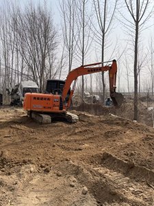 Excavadora de orugas Hitachi ZX70 usada de alto rendimiento, excavadora de 7 toneladas de segunda mano, buena maquinaria de construcción a la venta - Product Image 6