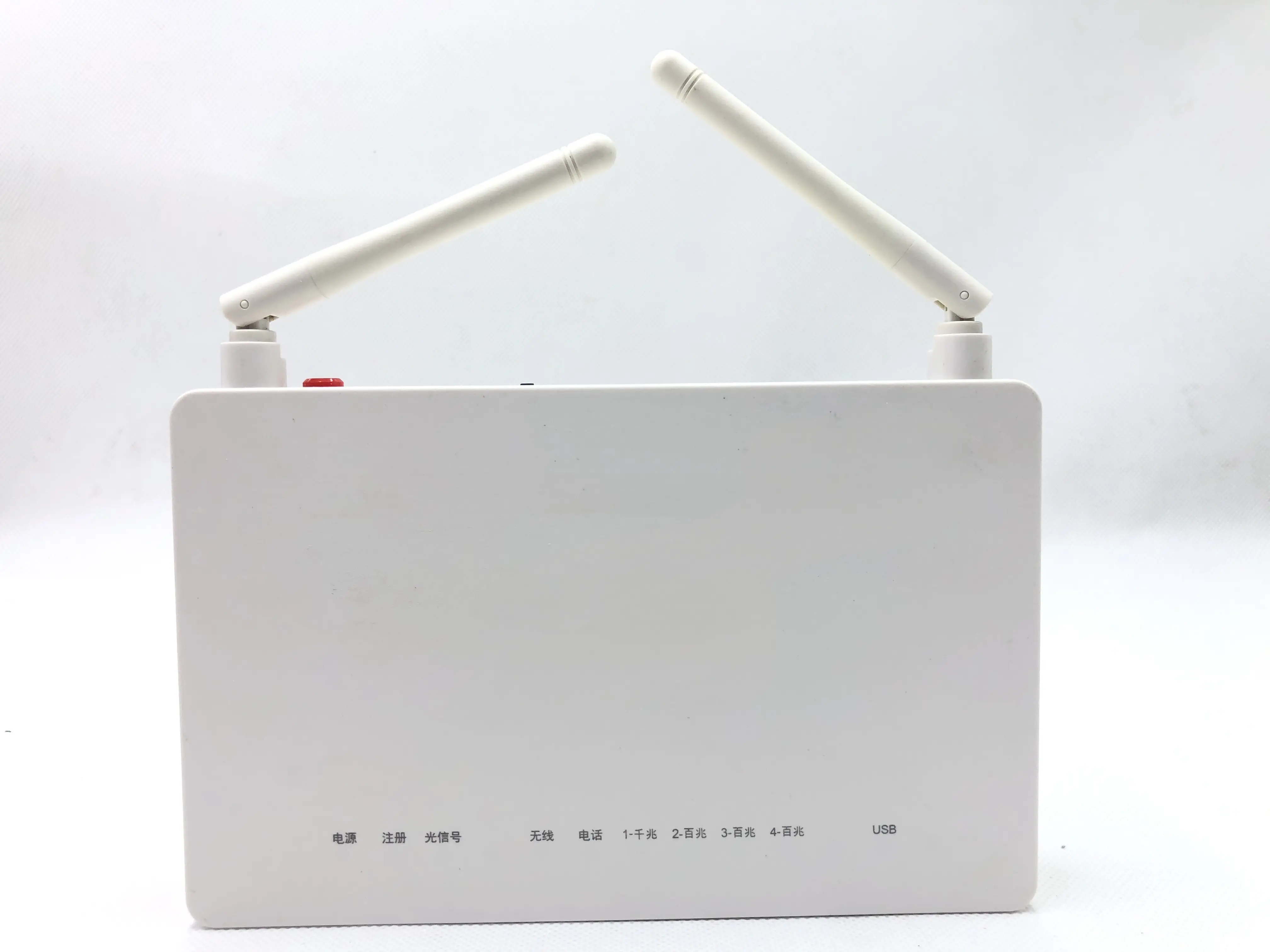 جهاز ONUF677 GPON ONT مستخدم 3FE+1Pots+1USB+WiFi ONU به إنجليزي