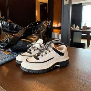 รองเท้าผ้าใบลำลองแบบผูกเชือก รุ่นคลาสสิคสีสันตัดกัน ลายแพนด้า สำหรับต้นฤดูใบไม้ผลิปี 2026  หนังแท้แบบเย็บลาย - Product Image 2