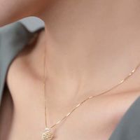 Nouveau Collier Pendentif Cygne Polyvalent en Strass 2026 pour Femme – Chaîne de Clavicule de Luxe Léger et Tendance pour l'Été