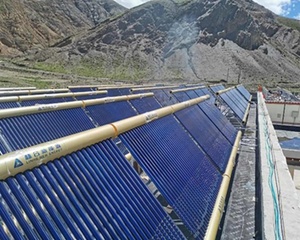 Chauffe-air <span class=keywords><strong>solaire</strong></span> à tubes sous vide à haute efficacité <span class=keywords><strong>pour</strong></span> le séchage des cultures en <span class=keywords><strong>serre</strong></span> - Product Image 4