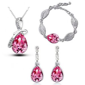 Conjunto de Joyería de Moda para Mujer: Collar con Colgante de Cristal Brillante y Borlas, Pendientes de Zirconia, Bañado en Plata - Product Image 2