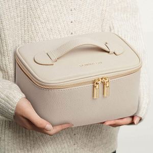 Bolsa de Cosméticos Portátil de Cuero PU Liso con Cierre, Material Impermeable, Asa de Transporte, Bolsa de Maquillaje Profesional, Venta al Por Mayor - Product Image 3