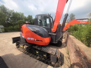 Excavatrices Kubota KX185 d'occasion haute performance, mini-excavatrice sur chenilles de 8 tonnes, moteur EPA, fabrication japonaise, certifiée CE - Product Image 2