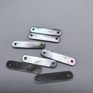 Etichette in Madreperla Bianca con Logo Inciso, Perle Personalizzabili in Dimensione e Forma, Bottoni in Conchiglia - Product Image 6