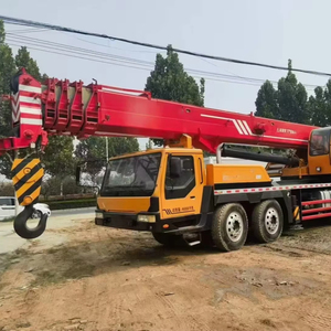 Grue d'occasion STC750H 75 tonnes Shanghai STC SAC en bon état à prix réduit - Vente flash - Product Image 1