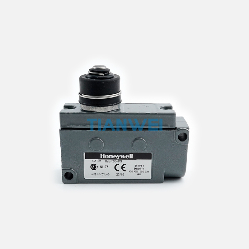 BZE7 2RN PG 100 New and