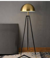 Lampe de sol/de table en fer forgé de luxe, design champignon trigéminal, pour salon, chevet, villa, salle d'exposition d'art, lumière LED chaude
