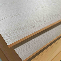 Panneau MDF mélaminé à grain de bois 1220x2800, panneau de fibres à densité moyenne mélaminé