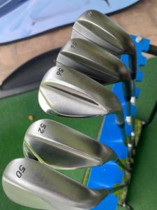 Wedge de Golf Forjado con Acabado Mate, Ranuras Profundas CNC, Máximo Efecto de Giro de 46-64 Grados, Wedge para Arena, Lob y Gap, Logotipo Personalizado, Varilla OEM - Product Image 6
