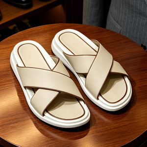 Sandales à lanières croisées pour hommes en cuir PU avec semelle EVA – Chaussures décontractées tendance pour l'été - Product Image 2