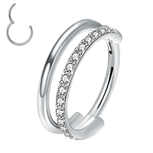 Anillo de Nariz de Titanio G23 con Doble Aro y Circonita Cúbica |   Clicker Articulado para Piercing de Cartílago en Septum y Hélix - Product Image 1