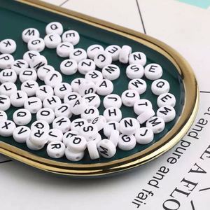 Kit de Manualidades para Hacer Pulseras con Cuentas Redondas de Acrílico con Letras del Alfabeto, 1200 Letras Doradas para Hacer Joyería - Product Image 4