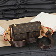 Bolso de Hombro de PU de Lujo para Mujer, de Marcas Famosas, Nuevo, Estampado y Personalizado, para el Uso Diario, con Cadenas para Llevar Bajo el Brazo - Product Image 2