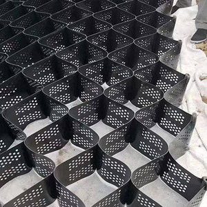 Géocellule de <span class=keywords><strong>gravier</strong></span> en nid d'abeille HDPE Vente en gros <span class=keywords><strong>Panneau</strong></span> de pavés à emboîtement <span class=keywords><strong>Stabilisateur</strong></span> de <span class=keywords><strong>gravier</strong></span> géocellulaire Protection de la pente du mur de soutènement - Product Image 3