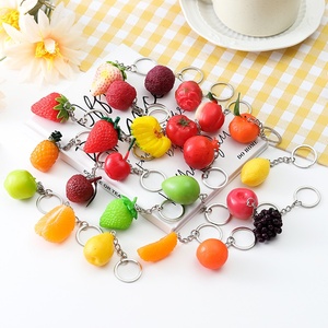Llavero de PVC con simulación de frutas de la marca <span class=keywords><strong>Mubai</strong></span>: Fresa, Manzana, Naranja, Plátano, Cereza. Modelo de juguete para casa de juegos infantil, ligeramente firme. - Product Image 1