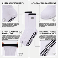 Chaussettes de sport en coton respirantes antidérapantes avec grip en silicone en forme de cœur, personnalisables par le fabricant, vente en gros
