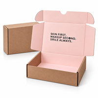 Boîte d'expédition personnalisée en carton ondulé rose poudré avec impression de message intérieur et approvisionnement en gros pour les marques de beauté