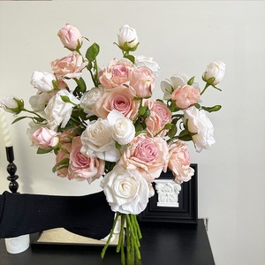Bouquet de roses artificielles Qingyu Chronicle, fleurs en soie multi-têtes, accessoires de photographie de mariage, décoration intérieure - Product Image 1