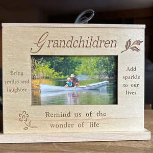 Album Fotografico e Cornice Premium JUNJI in Legno d'Acero Fatto a Mano (17,8*14*8,3cm) Capacità 120 Foto Regalo per <span class=keywords><strong>Laurea</strong></span> Ringraziamento Commemorazione - Product Image 2