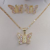 JML Nuevo y Hermoso Juego de Joyería de Lujo para Mujer con Aretes de Mariposa y Zirconia, Collar con Colgante de la Virgen María, Bañado en Oro de 14K para Fiestas y Bodas