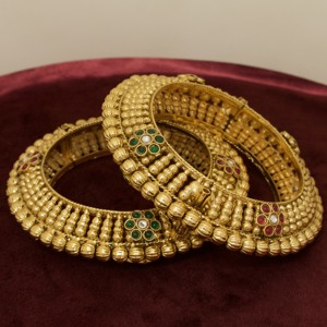 Traditional Gold Look <b>Copper</b> Antique Style South Indian Temple Kada <b>Bangles</b> Set with Natural Stone Bead Work Wedding Women Girls - Product Image 3