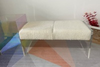 Chaise en acrylique de luxe transparente en gros, chaise de salon en acrylique tendance