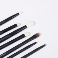 Pinceau de maquillage pour estomper les fards à paupières, marque privée
