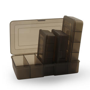 Caja de señuelos de plástico con cinco compartimentos, estuche de almacenamiento para aparejos de pesca con tapa para cebo y accesorios, uso universal - Product Image 1