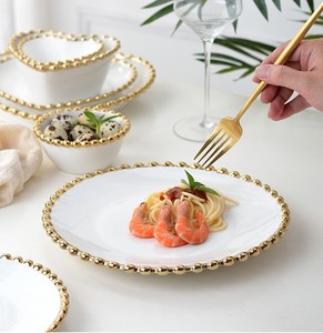 Platos de Cerámica Blancos Dorados de Proveedores Chinos, Tazón de Porcelana China Ecológico de Lujo con Forma de Corazón para Hoteles y Uso Doméstico - Product Image 3