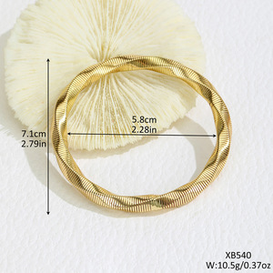 Bracelet torsadé élastique géométrique à motif spirale en alliage de zinc, bijou de mode unisexe - Product Image 5