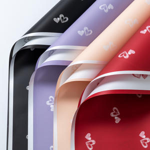 ورق تغليف هدايا الزهور لعيد الحب 520 من مادة BOPP، لوازم باقات يدوية الصنع للحلوى، بيع بالجملة من ماركة سيوين - Product Image 1