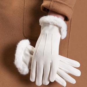 <span class=keywords><strong>Gants</strong></span> extensibles doublés en <span class=keywords><strong>polaire</strong></span> pour femmes <span class=keywords><strong>Isotoner</strong></span>, technologie tactile intelligente, thermiques, longueur poignet, pour usage par temps froid - Product Image 2