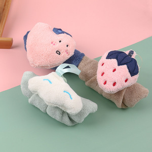 ผ้าเช็ดมือคอรัลฟลีซ ลายการ์ตูนสตรอว์เบอร์รี รูปหัวใจ เมฆ แห้งเร็ว ใช้ในครัว ห้องน้ำ รูปทรงสี่เหลี่ยมผืนผ้า ขนาดมาตรฐาน - Product Image 2