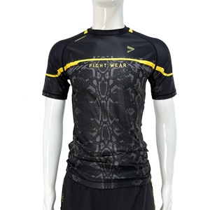 Camiseta de Compresión Negra Dorada, Tejido Elástico en 4 Direcciones y Absorbente de Sudor, Parte de un Conjunto de Artes Marciales, Esencial para BJJ - Product Image 3