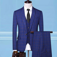 Fabricants de source Vente en gros Robe de mariée à carreaux à rayures rouges Ensemble 3 pièces pour homme costume pantalon gilet à la mode