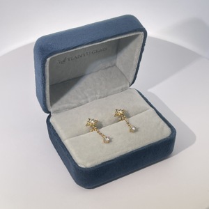 Boucles d'oreilles créoles rondes en laiton plaqué or tendance TIanyu Gems avec zircone cubique blanche et pendentifs classiques populaires en forme d'étoile - Product Image 6