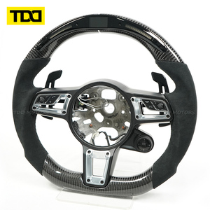 Volante LED de Fibra de Carbono Real Directo de Fábrica TDD, Compatible con Porsche 992 Cayenne, Totalmente Personalizable - Product Image 2