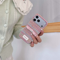 Coque de téléphone en tissu avec nœud en strass scintillant, texture tricotée, protection de luxe pour iPhone 18 17 Pro Max 16 15 14 13