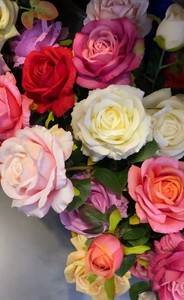 باقات زهور من الورود الصناعية الحريرية هدية عيد الحب باقة زهور بملمس واقعي من البشرة الزهرية لتزيين حفلات الزفاف للبيع بالجملة - Product Image 3