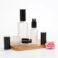 Flacons pulvérisateurs en verre pour la maison, flacons à brume fine, emballage cosmétique, 30 ml, 50 ml, 100 ml, flacon pulvérisateur noir givré avec bouchon à brume fine doré