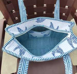 Bolso Tote Floral Jaipuri con Estampado de Bloques, Bolso de Compras para Mujer, Bolso de Hombro de Algodón Hecho a Mano, Nueva Colección - Product Image 6